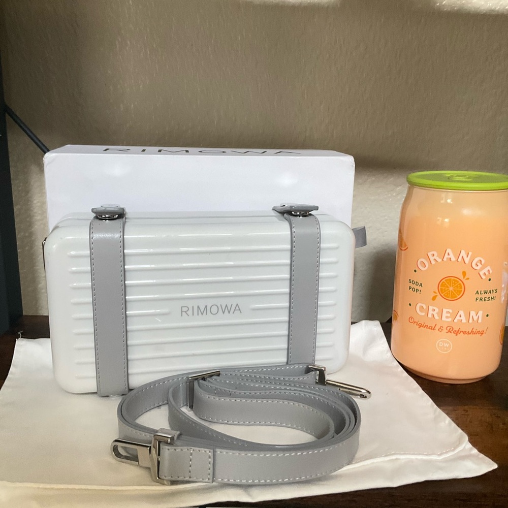 RIMOWA The Personal Polycarbonate Cross-Body Bag -White GENDERLESS